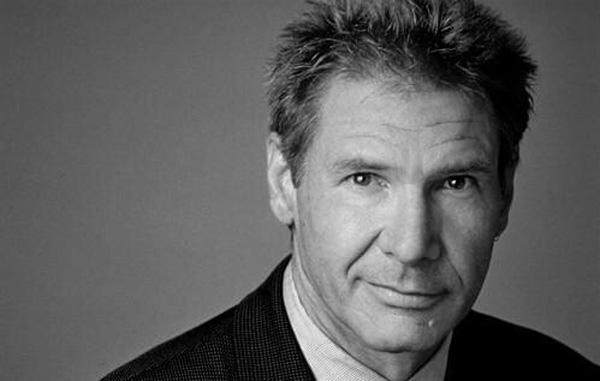 男星哈里森福特飞机坠毁 受重伤情况稳定