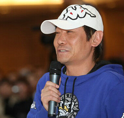 知情人曝打人前国脚高峰确认涉毒 仍在派出所
