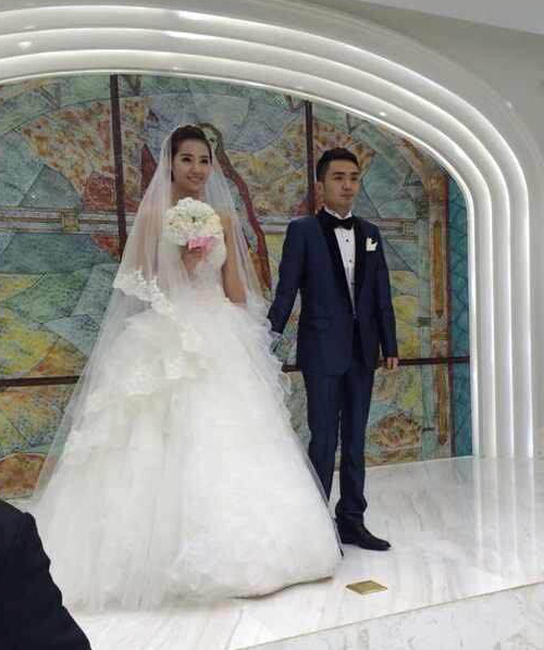 张宁赵洁结婚现场图片 微博曝赵洁xiao8结婚照