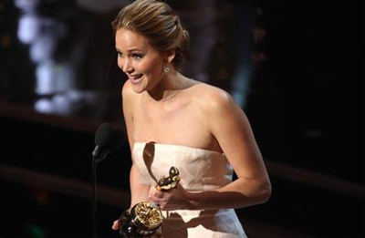 劳伦斯回应好莱坞艳照门事件 承认属实要起诉