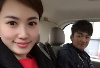 22岁小伙求婚马蓉引热议 网红韩熙雅发文力挺宋喆马蓉被骂惨
