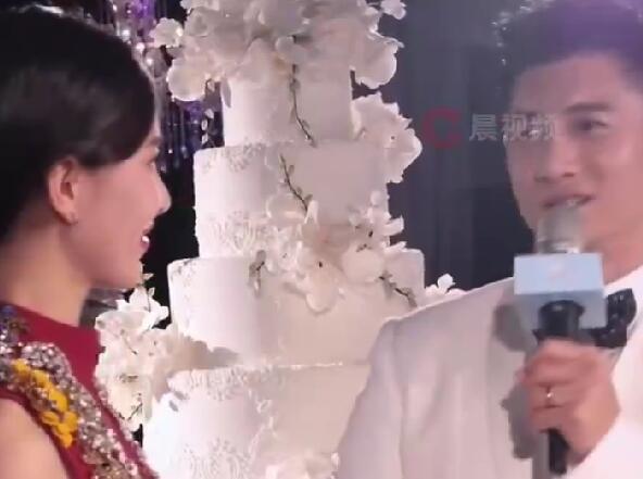 好友否认吴奇隆婚变：假的 两人目前过得很好