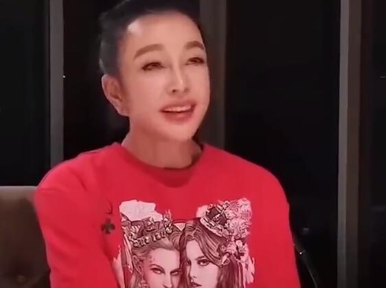 刘晓庆说她一个月生不了一次气 气了也都忘了